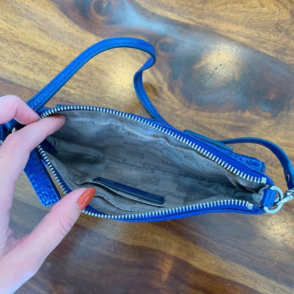 Blue Michael Kors Wristlet - Picture 4 of 4